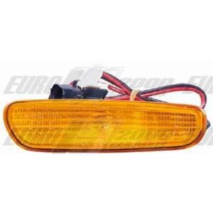 "1998 Volvo S40/V40 Righthand Amber Side Lamp - Enhance Your Vehicle's Visibility"